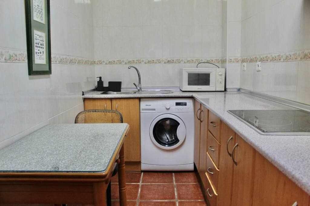 Apartamento Cerca De La Playa Torrecilla Нерха Екстериор снимка