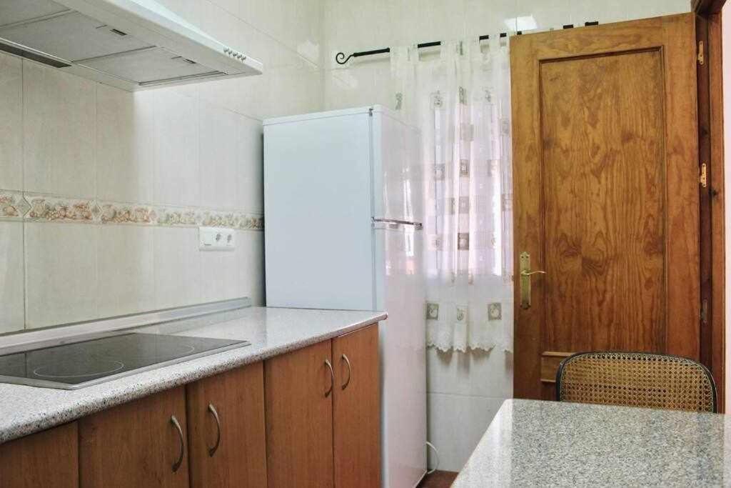 Apartamento Cerca De La Playa Torrecilla Нерха Екстериор снимка