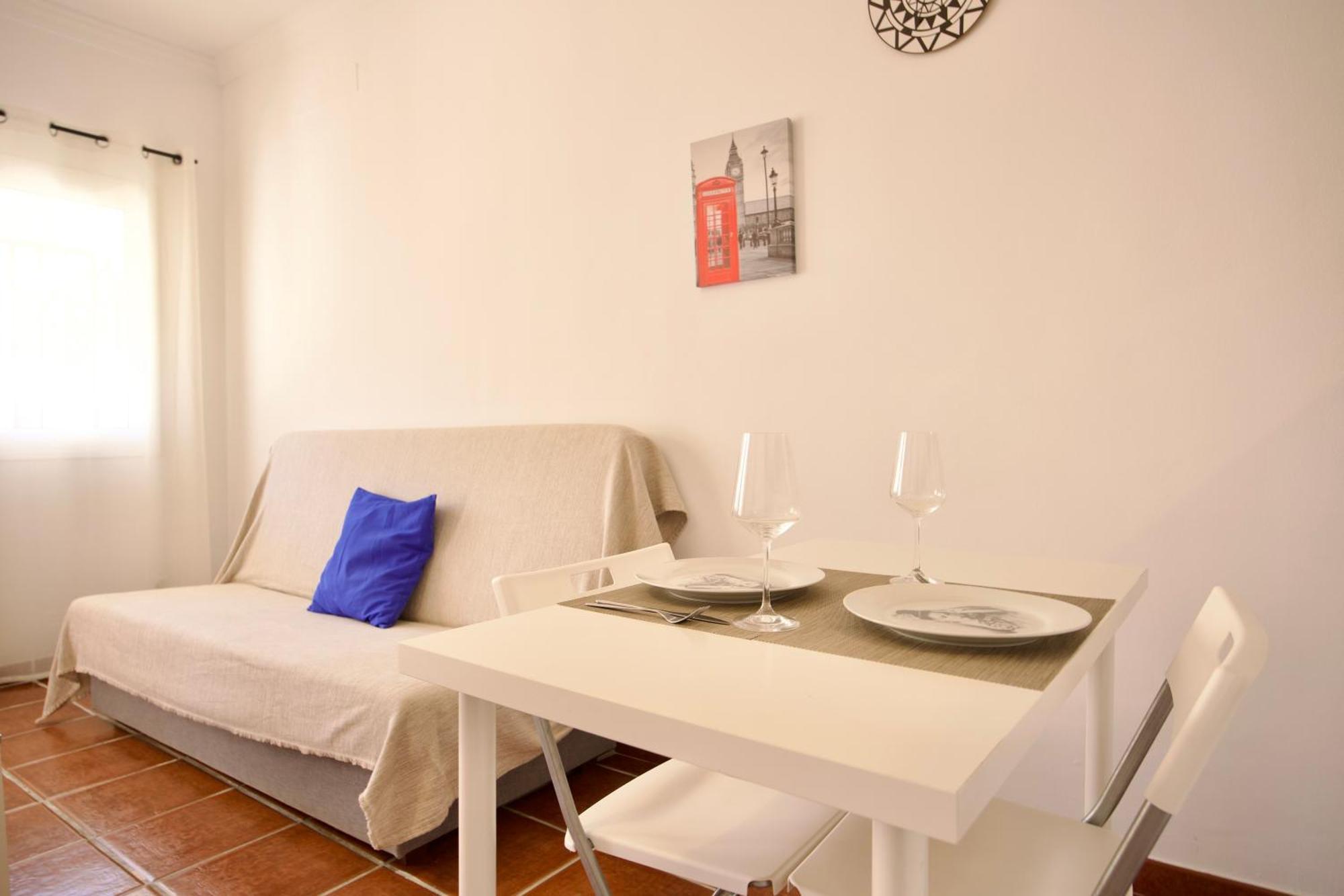 Apartamento Cerca De La Playa Torrecilla Нерха Екстериор снимка